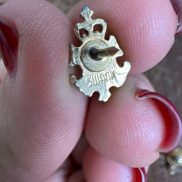 SWANK Gold tone Royal Crest Tie Pin - Picture 4 of 5